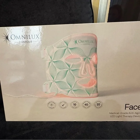 Contour LED Face Mask - Picture 11 of 16